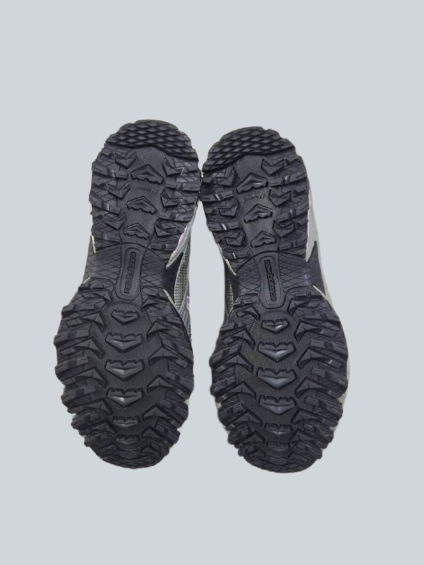 Кросівки New Balance · розмір UK 6