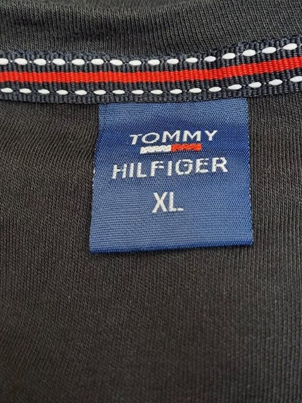 Футболка TOMMY НILFIGER · розмір XL