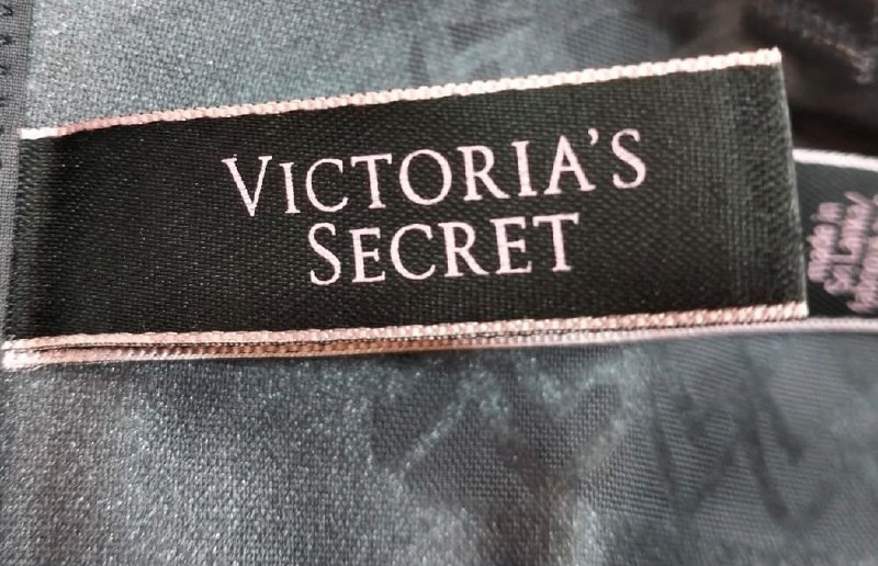 Бюстгальтер Victoria's Secret · розмір 34D/D75