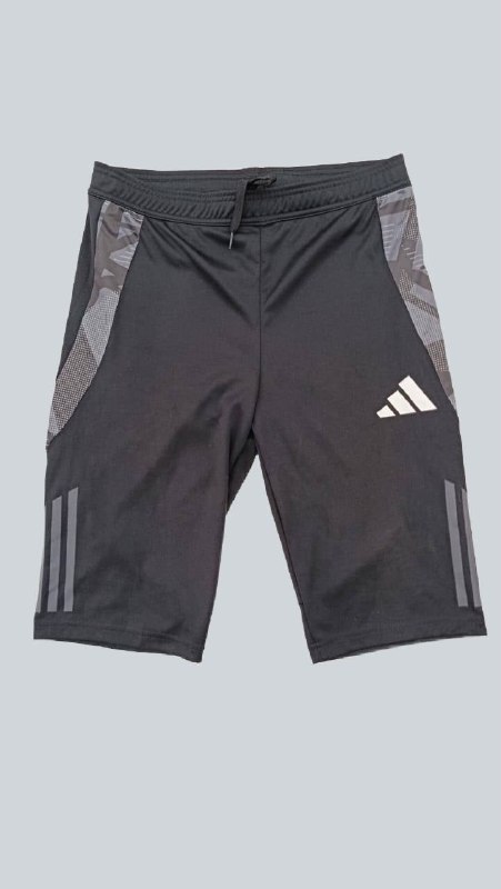 Шорти Adidas · розмір и:L