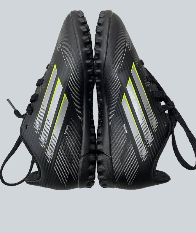 Сороконіжки Adidas · розмір 10(27)