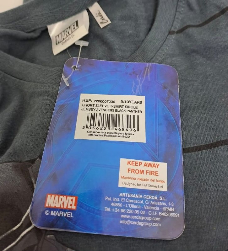 Футболка з накидкою Marvel · розмір 9-10 років