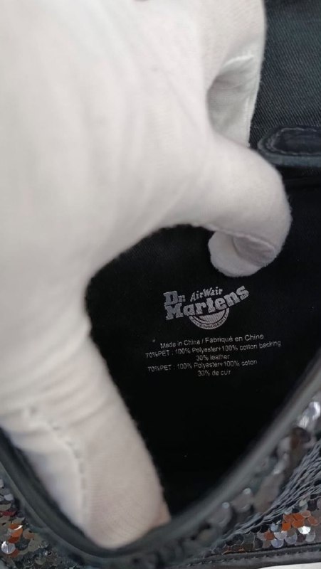 Сумка Dr. Martens