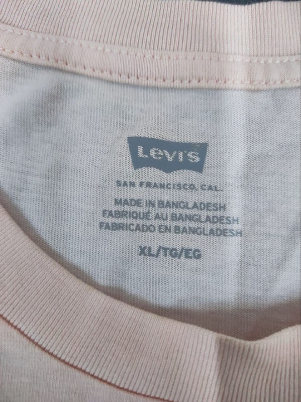 Футболка Levis · розмір XL
