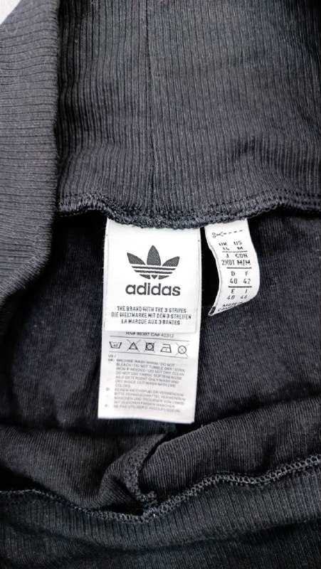 Шорти Adidas · розмір и:14