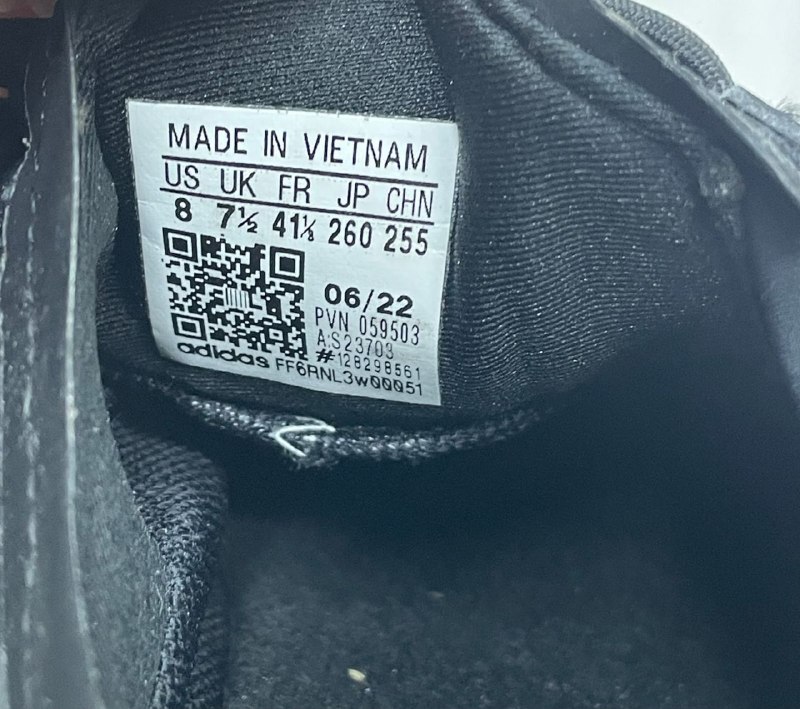 Кросівки Adidas · розмір 41
