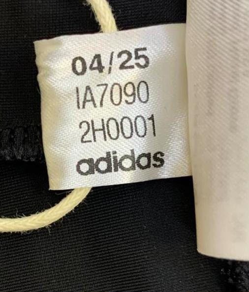 Шорти ADIDAS · розмір 34