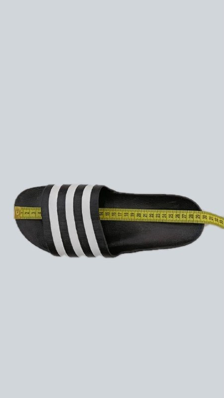 Шльопанці Adidas Стан4із5( потребують чищення) · розмір и:12/47