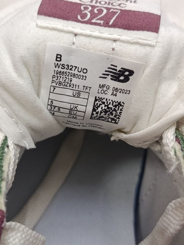 Кросівки New Balance · розмір 37.5