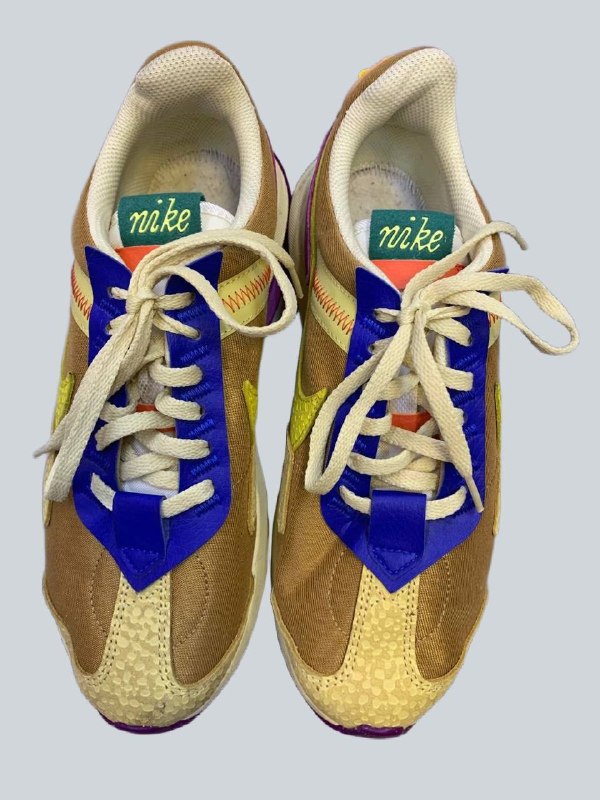 Кросівки NIKE · розмір 38(EUR),4.5(UK)