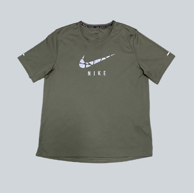 Футболка Nike · розмір L