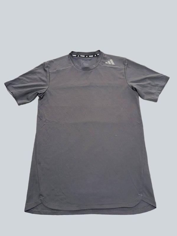 Футболка Adidas · розмір S