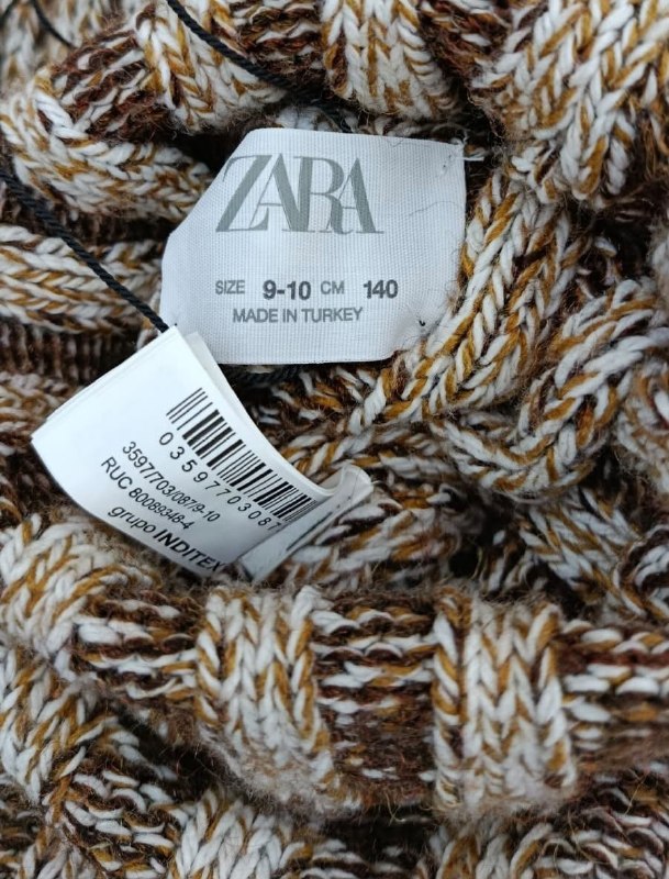Светр Zara · розмір и: 9-10 років 140см