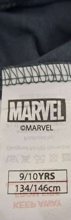 Футболка з накидкою Marvel · розмір 9-10 років