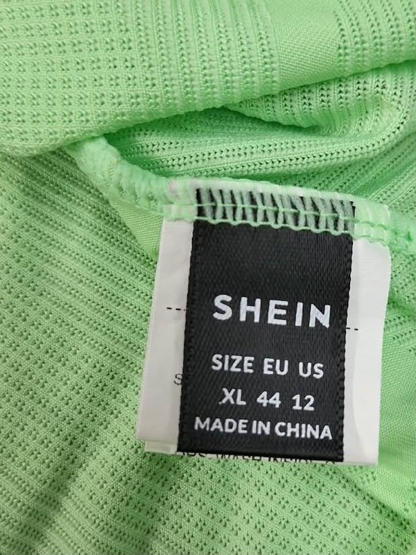 Футболка SHEIN · розмір XL