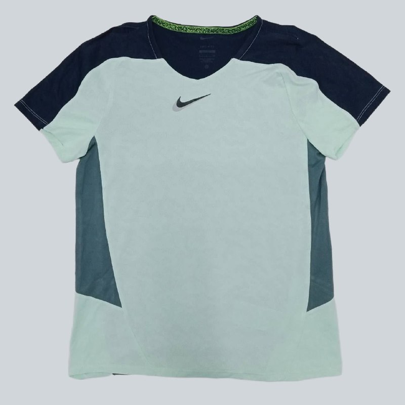 Футболка Nike · розмір S