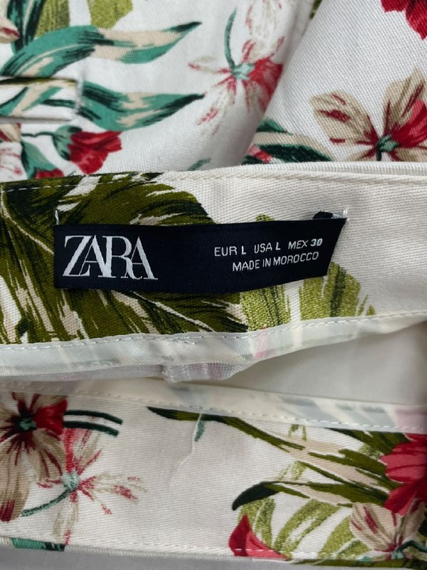 Шорти ZARA · розмір L