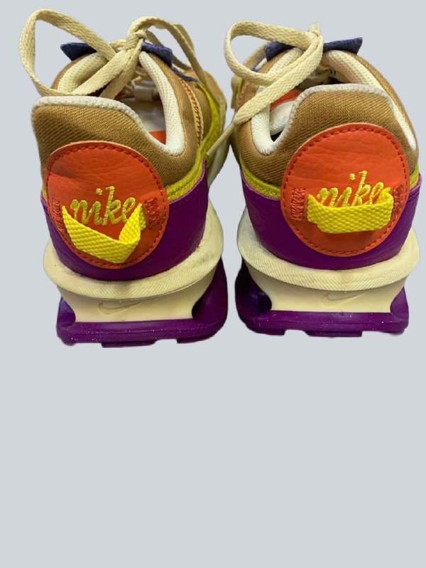Кросівки NIKE · розмір 38(EUR),4.5(UK)