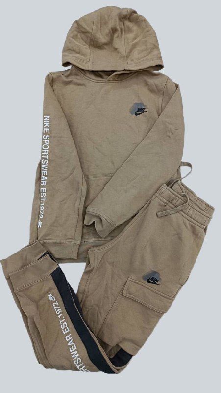 Костюм Nike · розмір и:L 147-158см