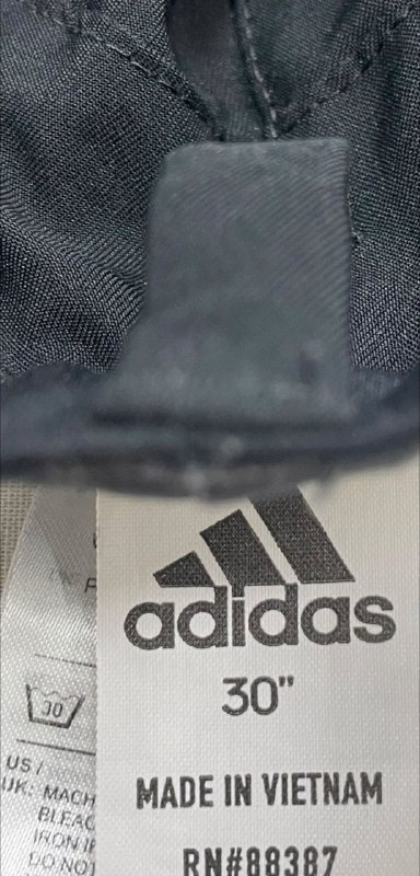 Шорти Adidas · розмір 30