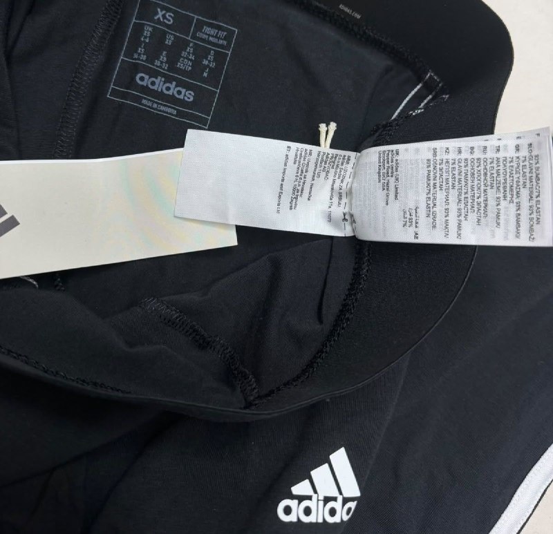 Легінси Adidas · розмір XS