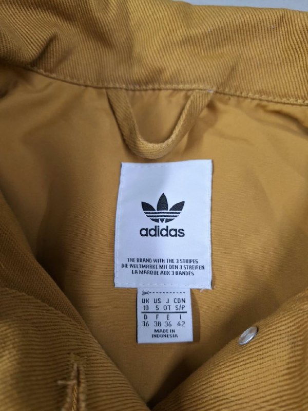Куртка Adidas · розмір UK 10