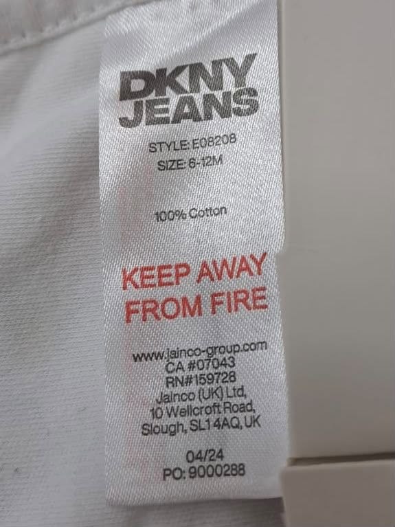 Подарунковий набір DKNY Jeans · розмір 6-12 місяців