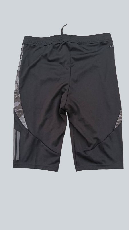 Шорти Adidas · розмір и:L