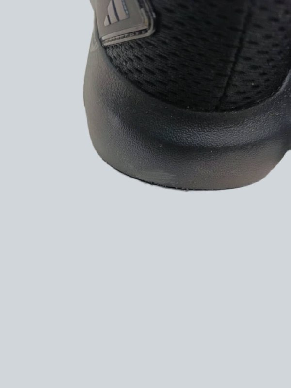 Кросівки Adidas · розмір 38