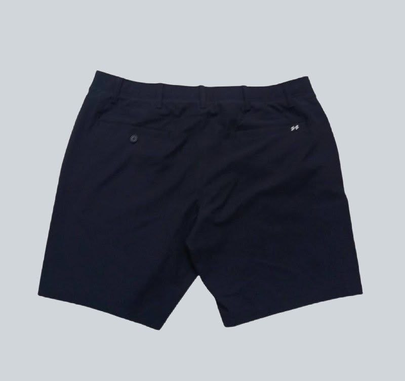 Шорти UNDER ARMOUR · розмір 40