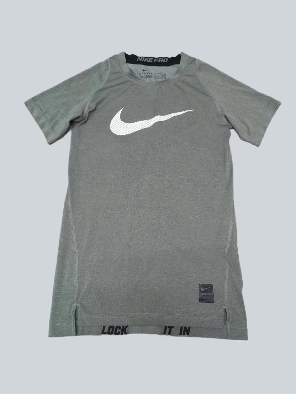Футболка Nike · розмір 13-15 років