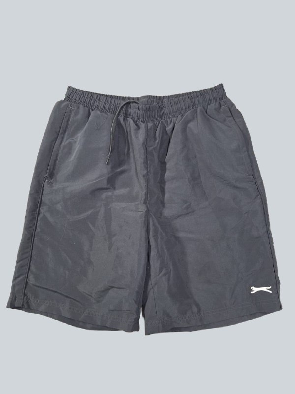 Шорти Slazenger (мають 2 кишені ) · розмір L