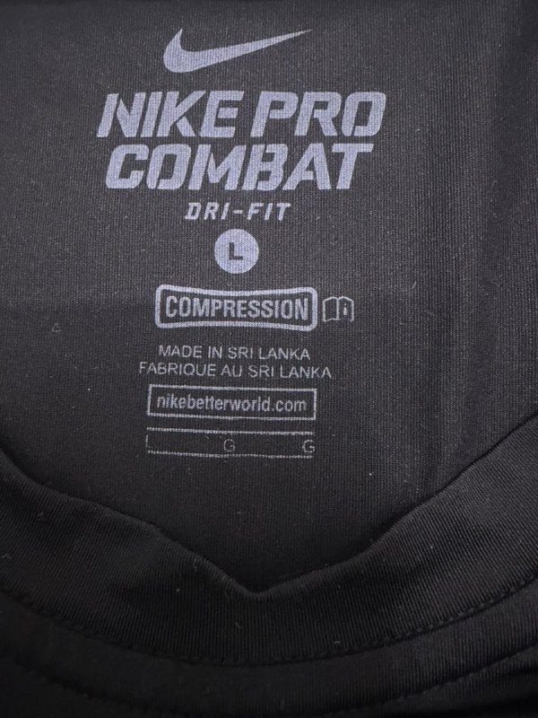 Компресійна футболка Nike · розмір L