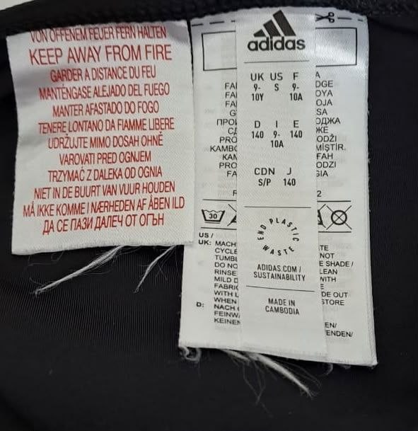 Спортивний купальник Adidas · розмір 9-10 років
