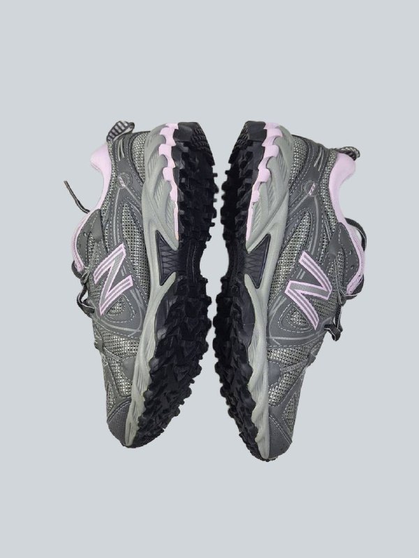 Кросівки New Balance · розмір UK 6