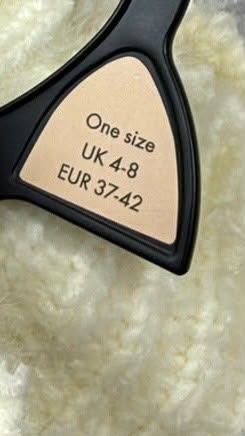 Пухнасті шкарпетки · розмір One size (UK 4–8 / EUR 37–42)