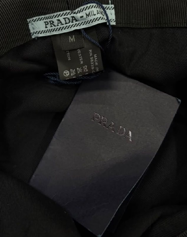 Панама Prada · розмір M