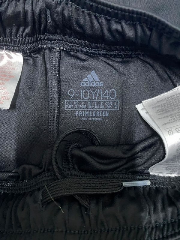 Спортивний костюм Adidas · розмір 9-10 років