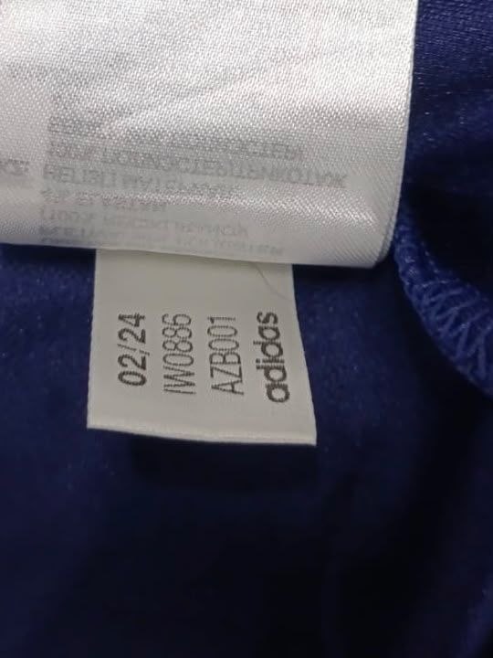 Футболка Adidas · розмір 9-10 років