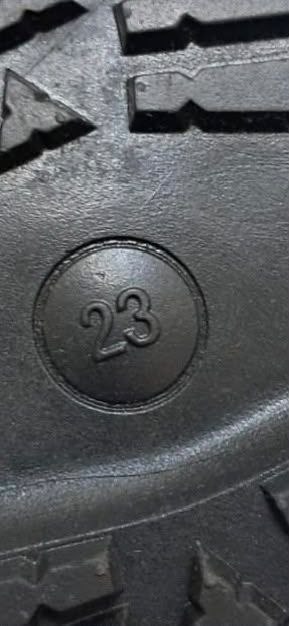 Ботинки · розмір 23