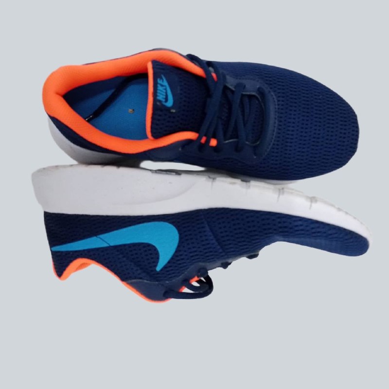 Кросівки Nike · розмір UK 5