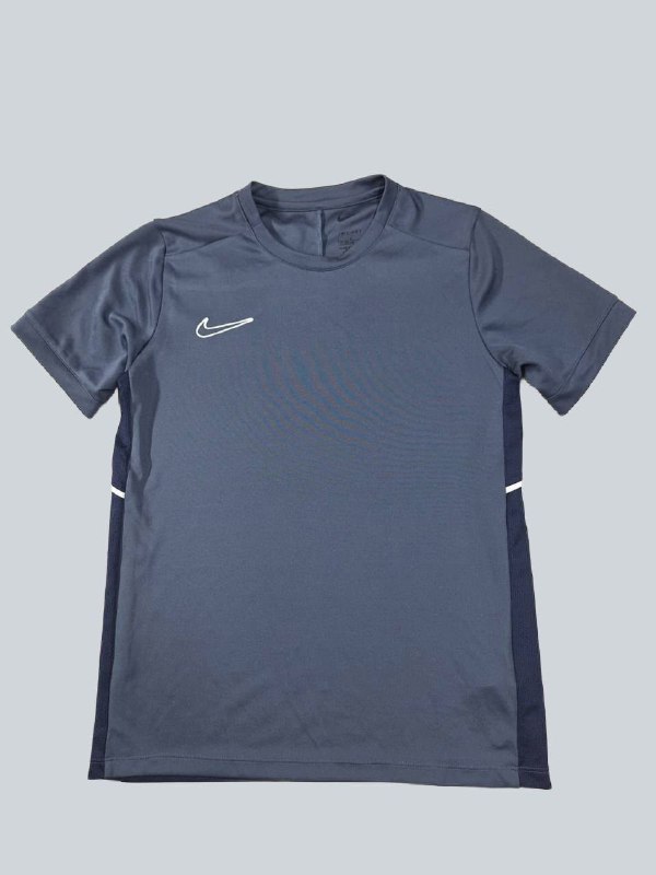 Футболка Nike · розмір 147-158см