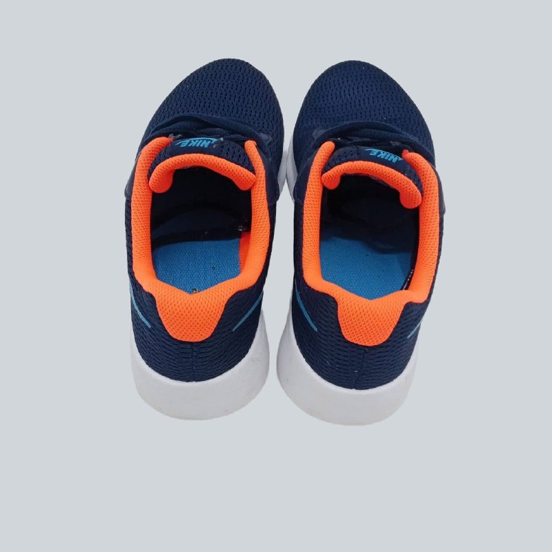 Кросівки Nike · розмір UK 5